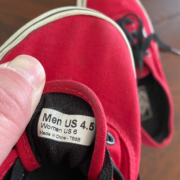 Vans Red Lace Up Shoes M 4.5 / W 6.0 - Picture 2 of 15